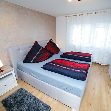 זינסהיים Apartment Claudia מראה חיצוני תמונה