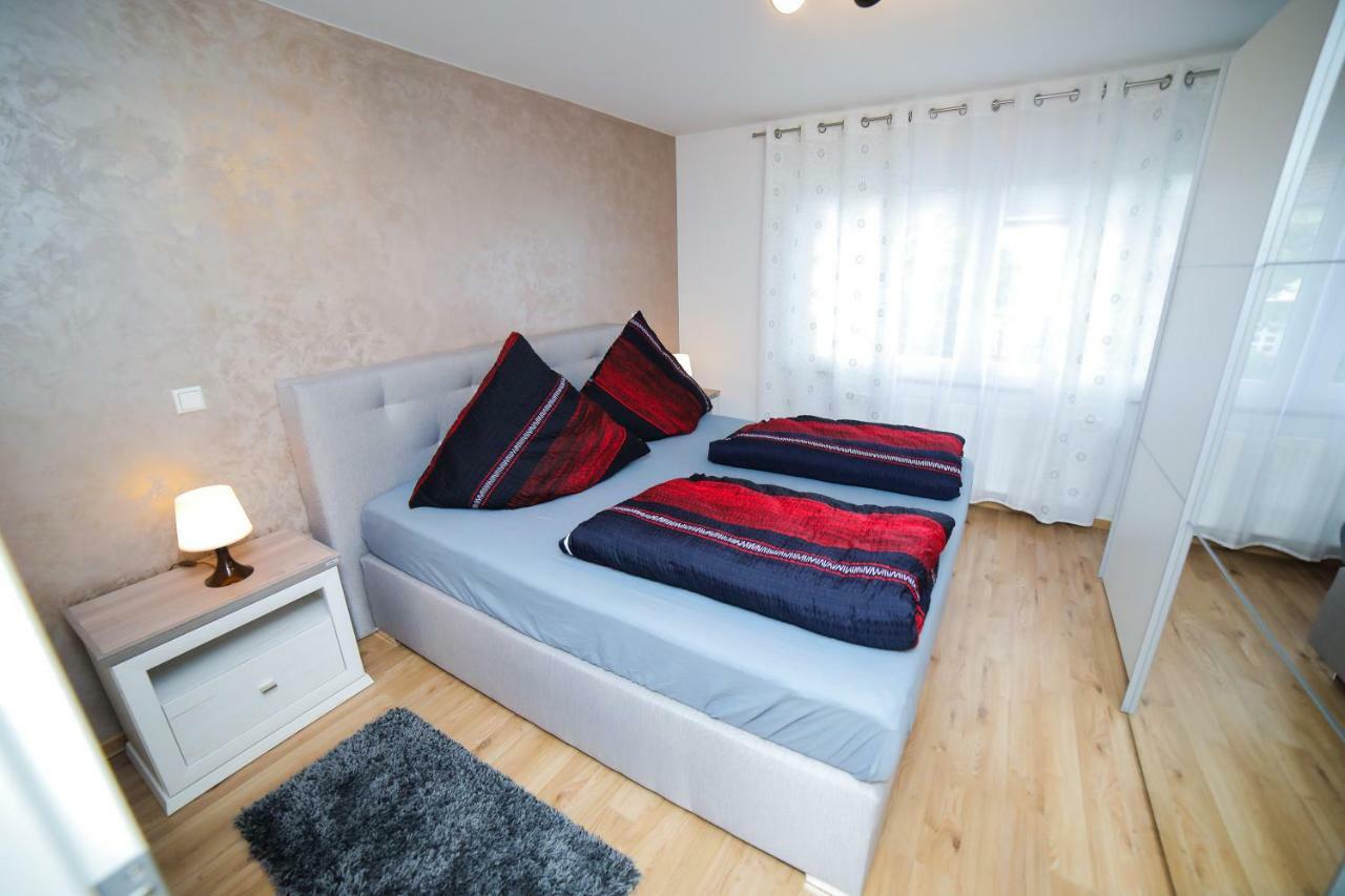 זינסהיים Apartment Claudia מראה חיצוני תמונה
