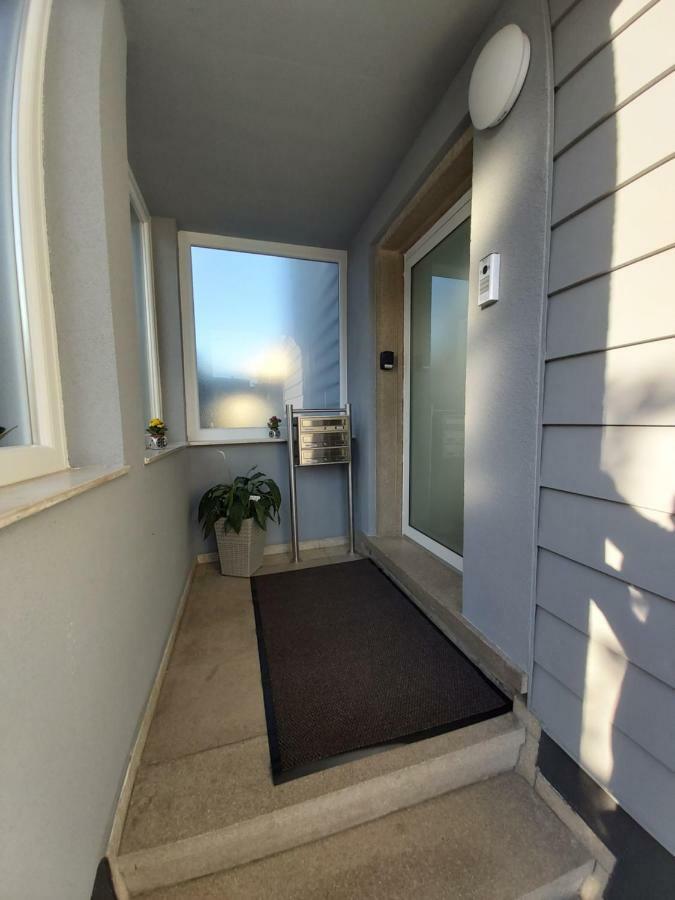 זינסהיים Apartment Claudia מראה חיצוני תמונה