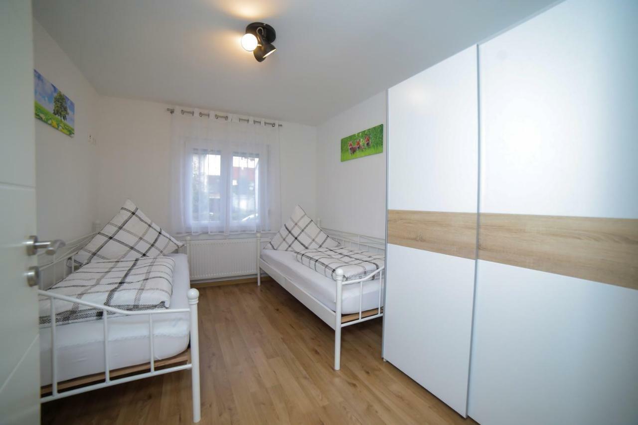 זינסהיים Apartment Claudia מראה חיצוני תמונה