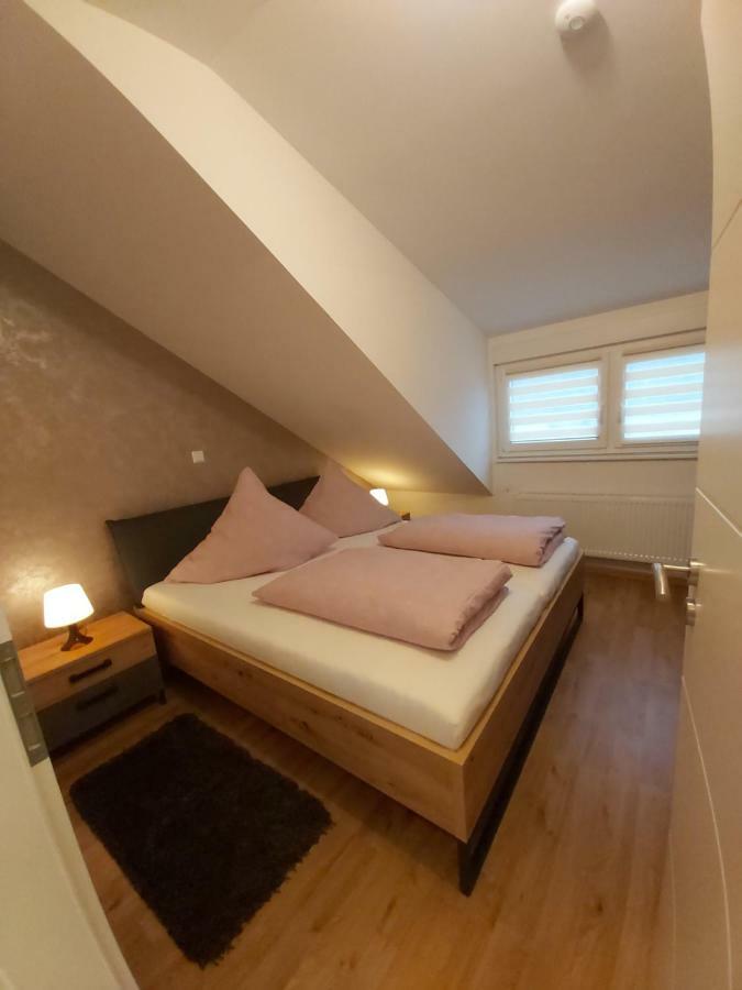 זינסהיים Apartment Claudia מראה חיצוני תמונה
