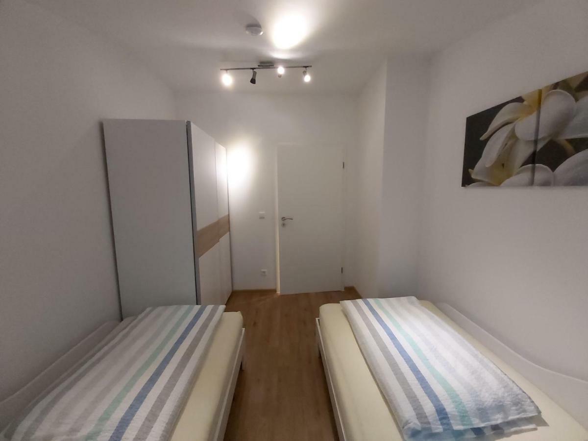 זינסהיים Apartment Claudia מראה חיצוני תמונה